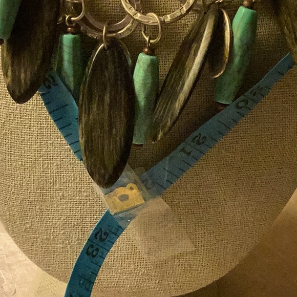 Chunky large circle links with turquoise look & brown beads w/leather cord - Picture 5 of 7